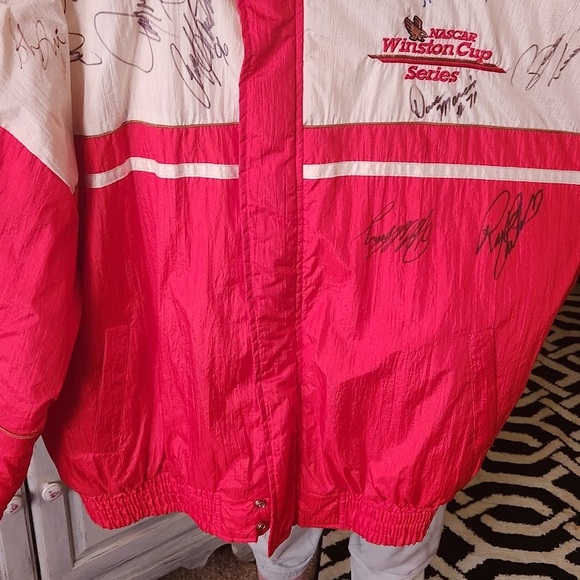 LARGE AUTOGRAPHED NASCAR WINDBREAKER FROM 492 lap Goodwrench race 95 - Picture 7 of 12